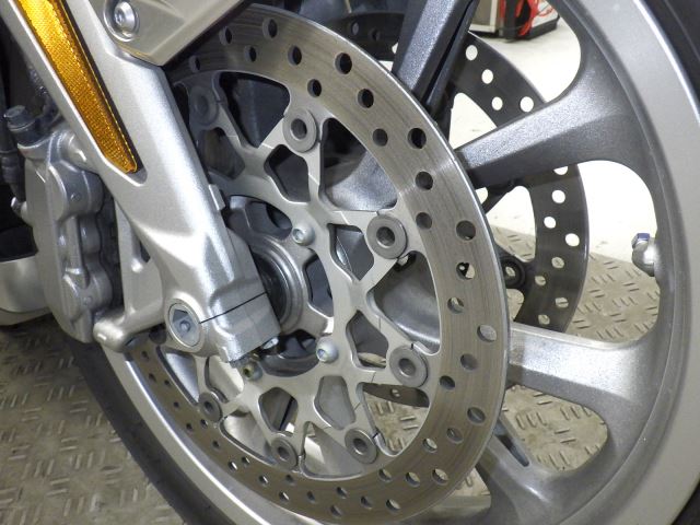 Передняя часть