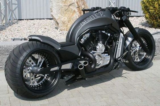 Мотоцикл Harley Davidson в Ханты Мансийске